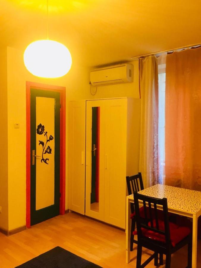 Central Charming Apartments Бухарест Екстер'єр фото